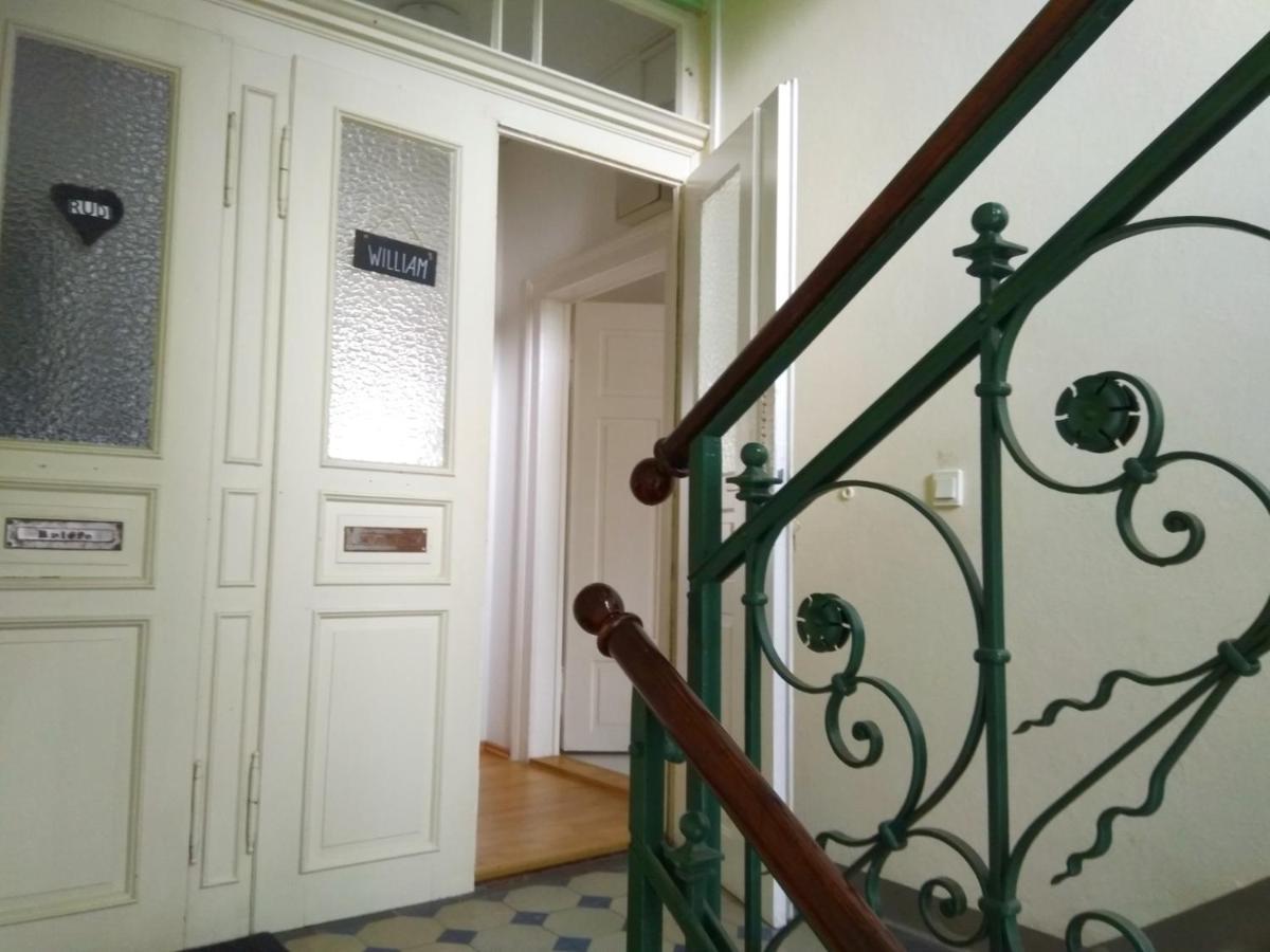 Ferienwohnung William เคมนิตซ์ ภายนอก รูปภาพ